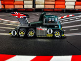 Racetruck Cabover British Racing Green No.8 | 20031093 | Carrera Digital 132