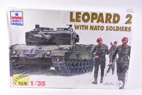 Leopard 2 tank decal set with soldiers, 1:35 scale model for ESCI 5030