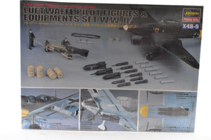 Second Chance Luftwaffe Pilot Figures & Equipment Set WWII 1:48 Scale  | 36009 | Hasegawa Model Kits