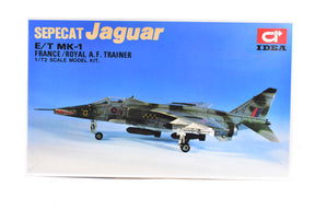 Scale model kit of a SEPECAT Jaguar E/T MK-1 trainer aircraft for IDEA AP-050
