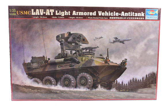 Second Chance USMC LAV-AT Light Armored Vehicle-Antitanks 1:35 | 00372 | Trumpeter Model Kits