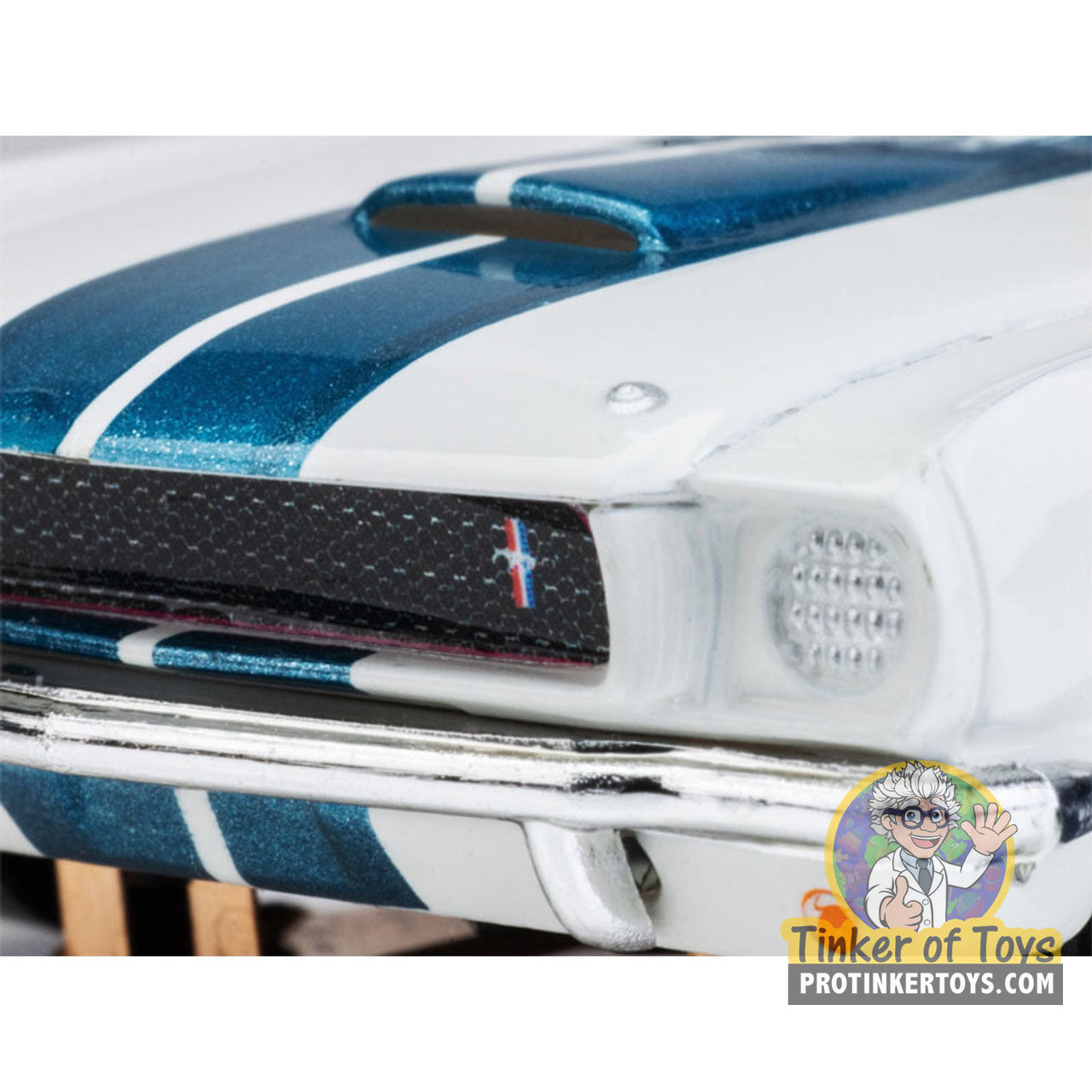 AFX Mega G+☆1965 Shelby Mustang GT350R☆白 AFX Mega-G+ 1965 Shelby GT350 HO Slot Car - BRS Hobbies