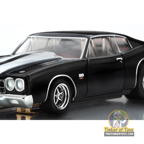 AFX 22118 1970 Chevelle LS6 SS 454 black and white, front detail