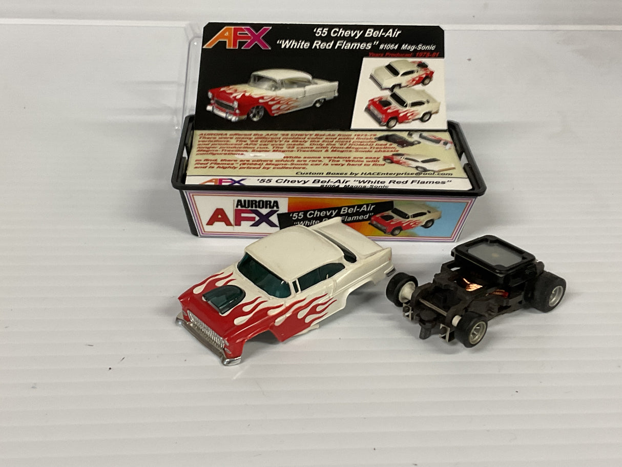 Aurora AFX 1955 Chevy Bel-Air "White Red Flames" Mag-Sonic  | 1064 | Aurora - AFX