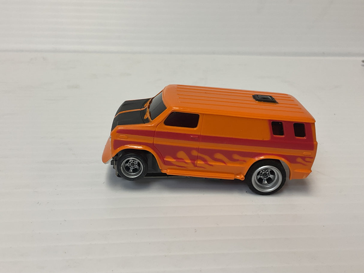 Aurora AFX magnatraction custom van orange with red flames black special chassis | 1942 | Aurora - AFX