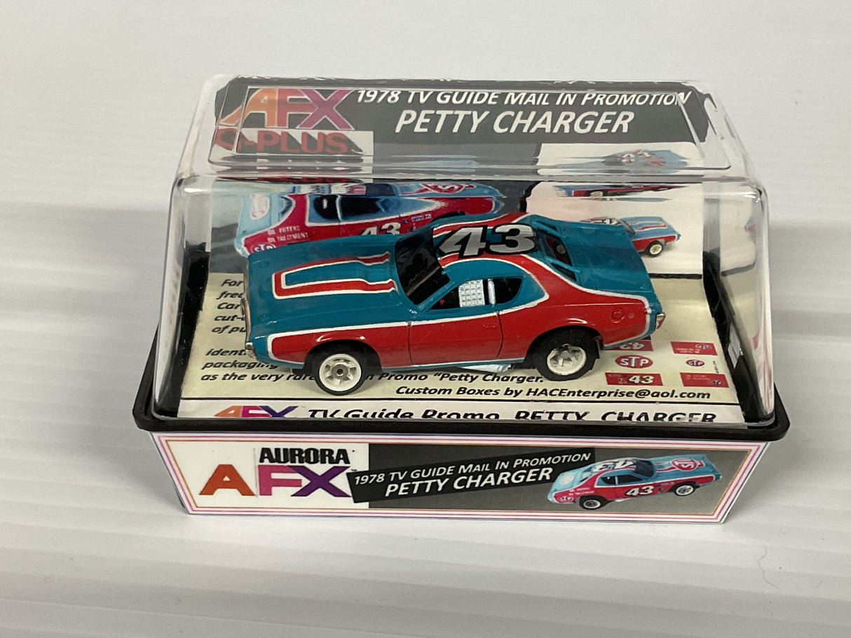 Aurora AFX Plymouth Road Runner Stock Car # 43 Petty Charger TVGuide Promo | 1062 | Aurora - AFX