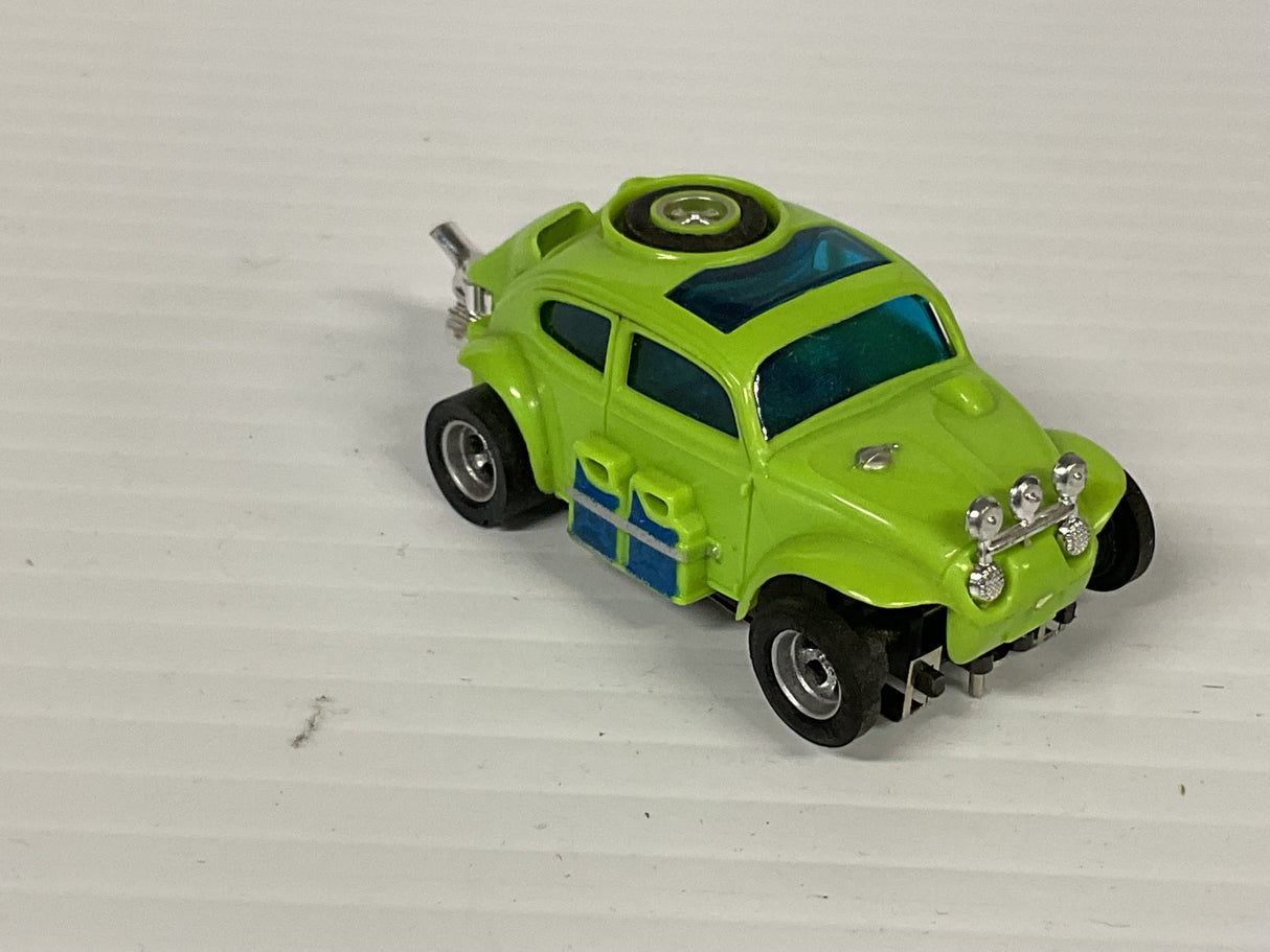 Aurora AFX magnatraction Baja VW Lime green/blue tanks  | 1914 | Aurora - AFX
