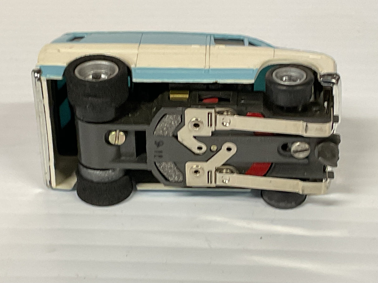 Aurora AFX magnatraction Ford Street Van White/Blue  | 1943 | Aurora - AFX
