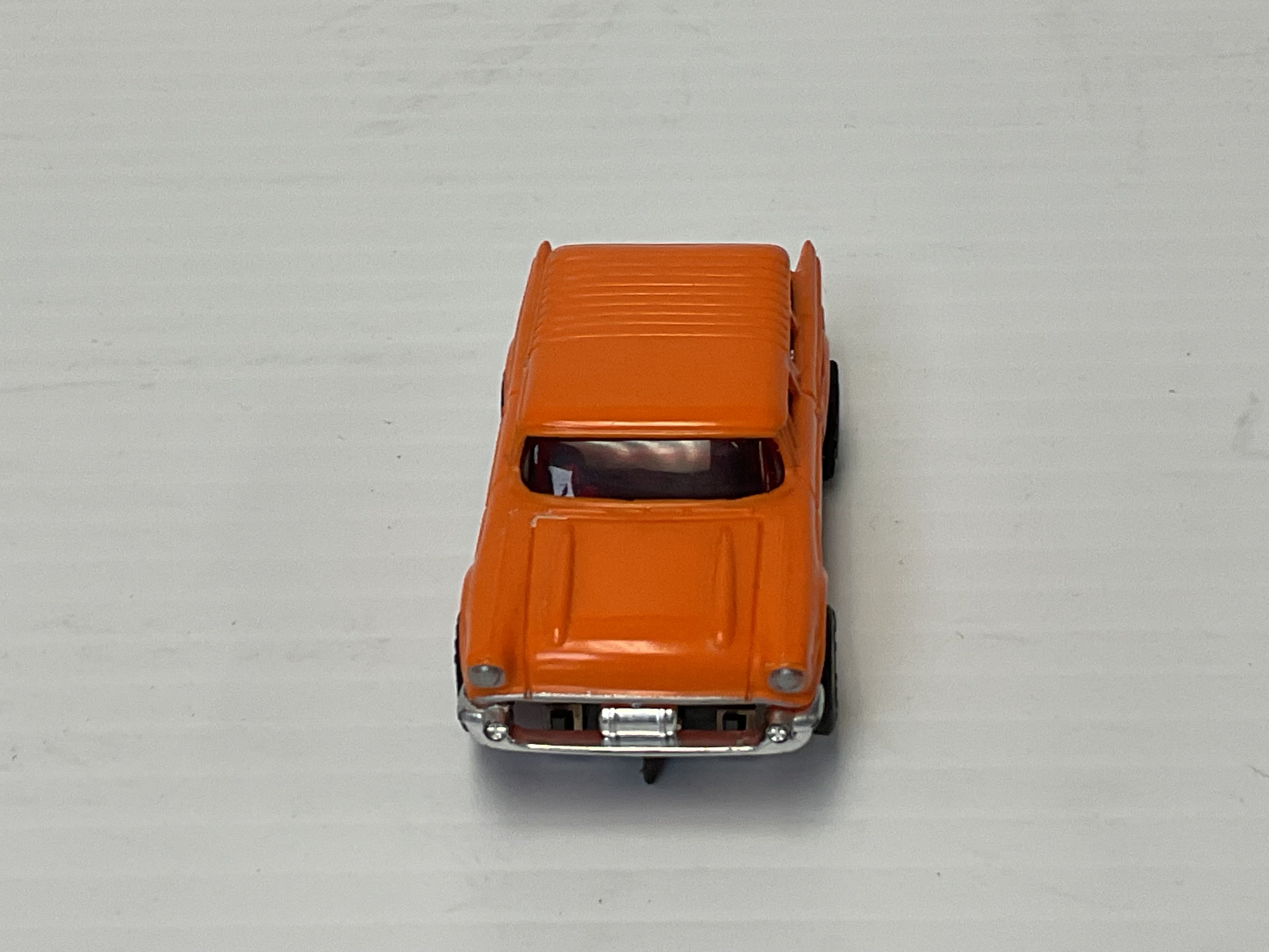Aurora AFX non-magnatraction 1957 Chevy nomad light orange blue