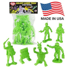 Green toy figures and accessories for a laser team play set for Tim Mee Toys 07494