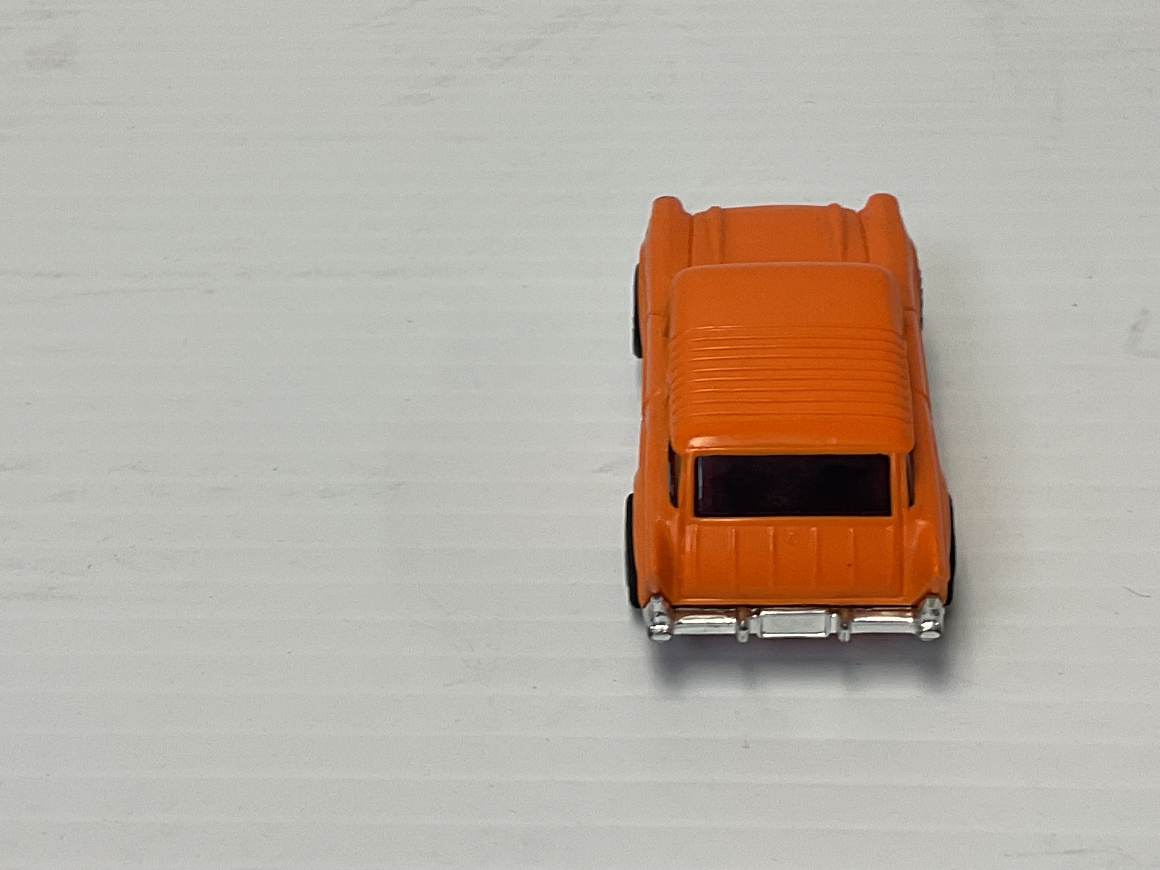 Aurora AFX non-magnatraction 1957 Chevy nomad light orange blue