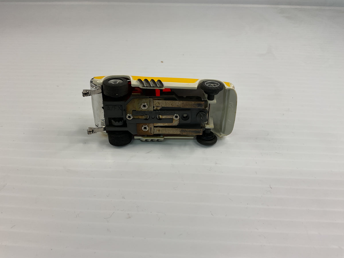 Aurora AFX non-magnatraction Plymouth "Cuda" Funny Car White/Red/Mustard | 1758 | Aurora - AFX