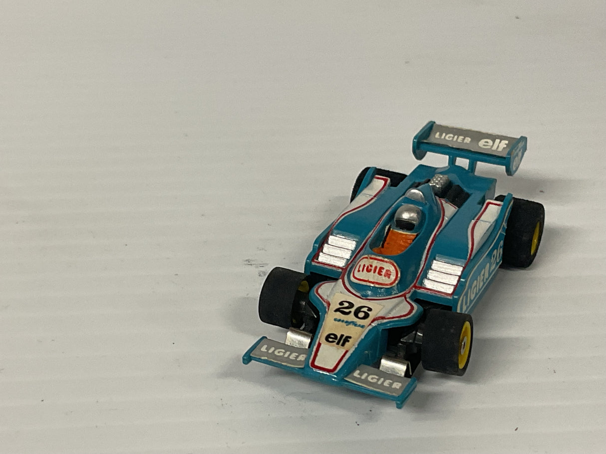 Aurora AFX G-plus Ligier T4 F-1  blue/white/red stripe # 26 | 1785 | Aurora - AFX
