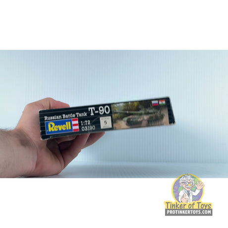 Russian Battle Tank T-90 1:72 | 03190 | Revell