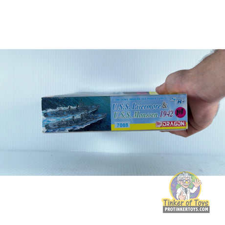 U.S.S. Livermore & U.S.S. Monssen 1942 1:700 | PENDING-87222001-07031219-C073 | Dragon