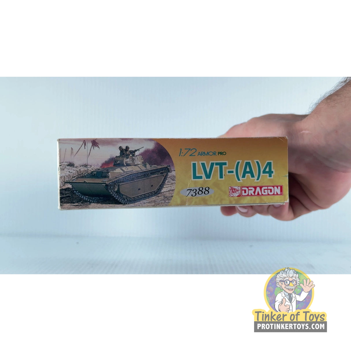 LVT-(A)4 Armor Pro 1:72 | 7388 | Dragon