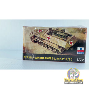 German Ambulance Sd. Kfz. 251/8C 1:72 | 002343080673 | Needs Brand Review