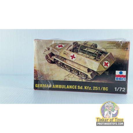 German Ambulance Sd. Kfz. 251/8C 1:72 | 002343080673 | Needs Brand Review