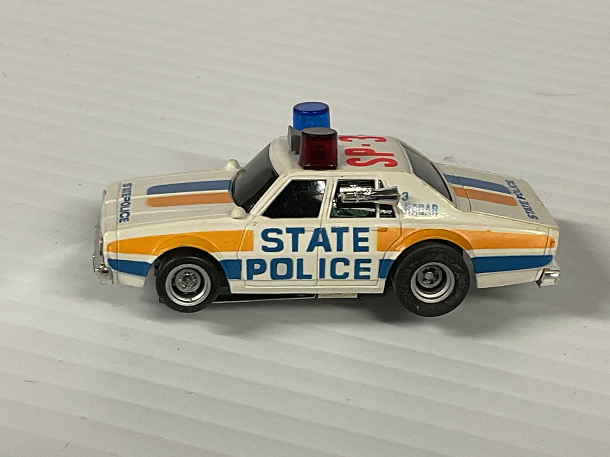AFX Magnatraction Lighted State Police Car w/m/b | 1050 | Aurora - AFX