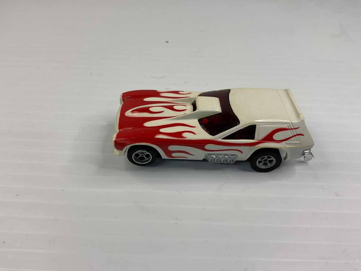 Aurora AFX non-magnatraction 1971 Vega Gasser White/Red Flames | 1759 | Aurora - AFX