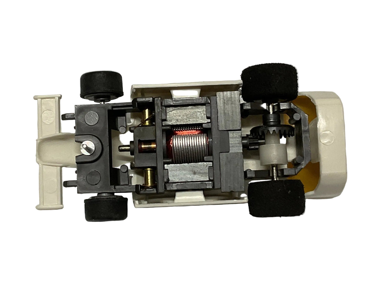 Renault F1 car plain body white 440 narrow chassis | B9105 | Tyco