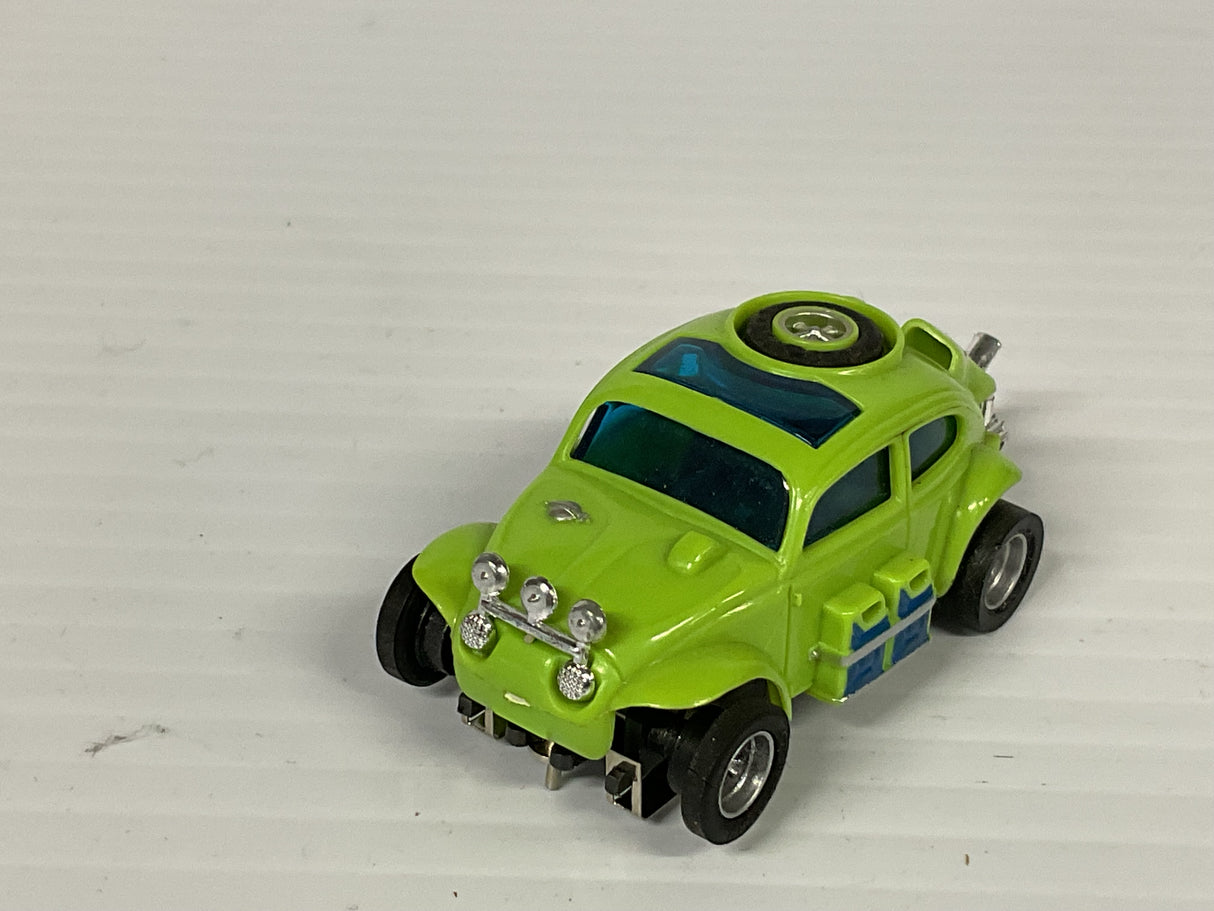 Aurora AFX magnatraction Baja VW Lime green/blue tanks  | 1914 | Aurora - AFX
