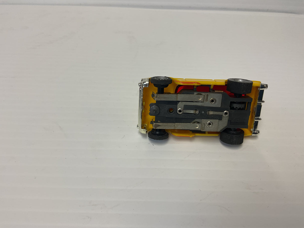 Aurora AFX non-magnatraction 1957 Chevy nomad yellow orange pipes, | 1903 | Aurora - AFX