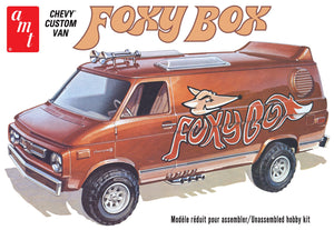 Second Chance 1975 Chevy Van "Foxy Box" 1:25 Scale Model Kit | AMT1265 | Round2