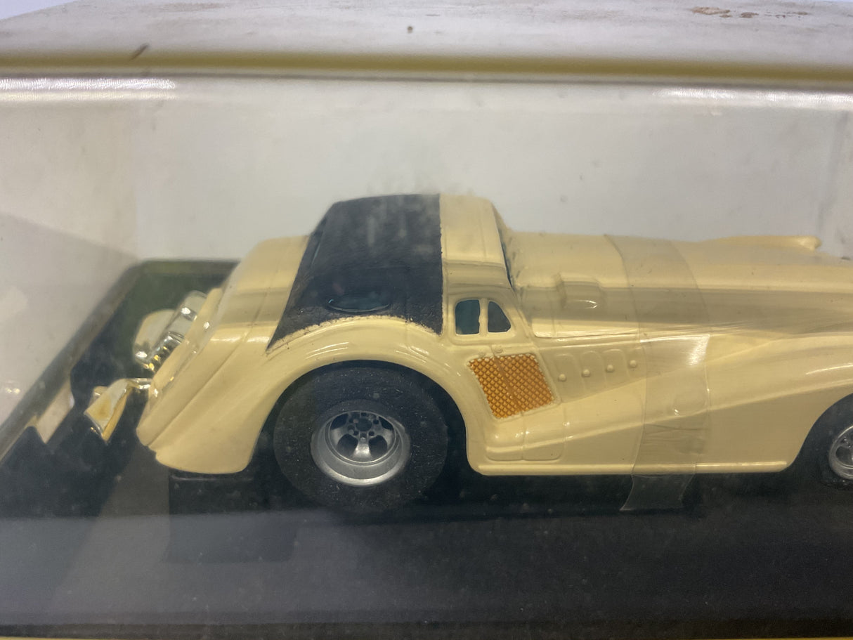 Aurora AFX non-magnatraction Roarin Rolls "Golden Ghost" | 1751 | Aurora - AFX