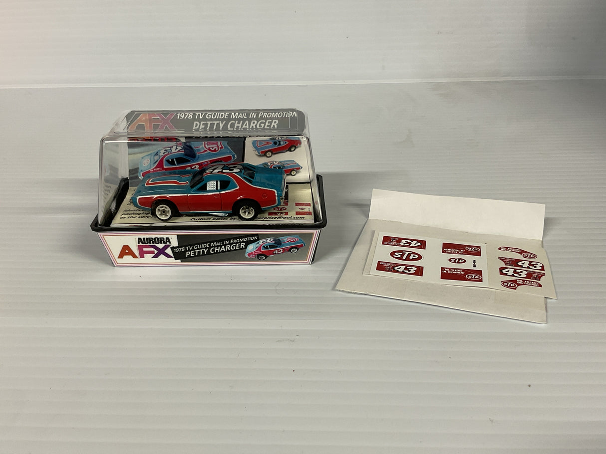 Aurora AFX Plymouth Road Runner Stock Car # 43 Petty Charger TVGuide Promo | 1062 | Aurora - AFX