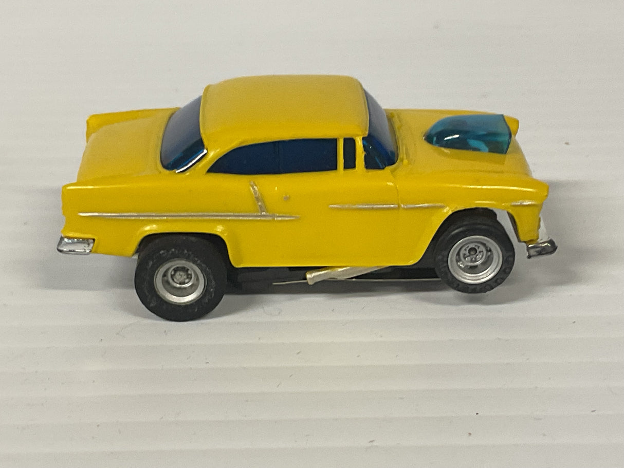 Aurora AFX magnatraction 1955 Bel Air Yellow silver pipes   | 1913 | Aurora - AFX