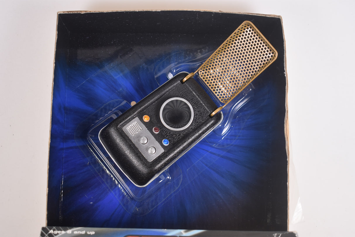 Classic Star Trek Communicator | 17703 | Diamond Select toys