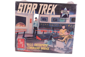 Star Trek U.S.S. Enterprise Command Bridge model kit box art for AMT ERTL 6007