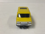 Aurora AFX magnatraction custom van yellow with orange stripe special chassis | 1922 | Aurora - AFX