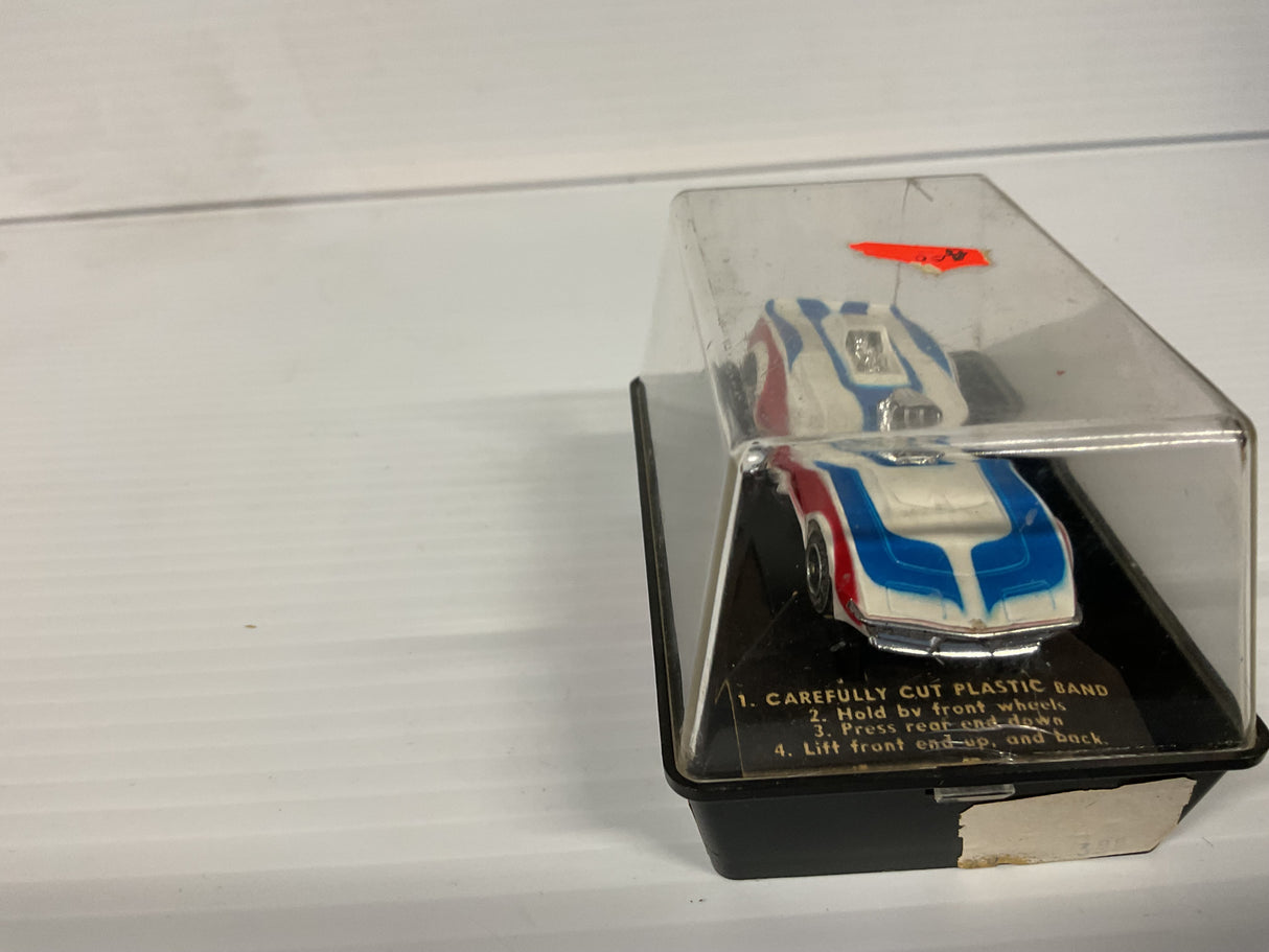 Aurora AFX non-magnatraction Corvette Funny Car White/red/Blue | 1766 | Aurora - AFX