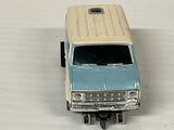 Aurora AFX magnatraction Ford Street Van White/Blue  | 1943 | Aurora - AFX