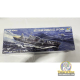 USS Blue Ridge LCC-19 2004 1:700 | PENDING-IMG-0176 | Trumpeter