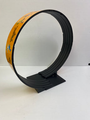 Yellow and black track loop featuring Scooby Doo and Batman characters for Auto World SRS338Loop