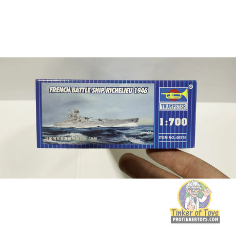 French Battle Ship Richelieu 1946 1:700 | 05751 | Trumpeter