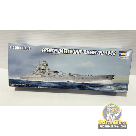 French Battle Ship Richelieu 1946 1:700 | 05751 | Trumpeter