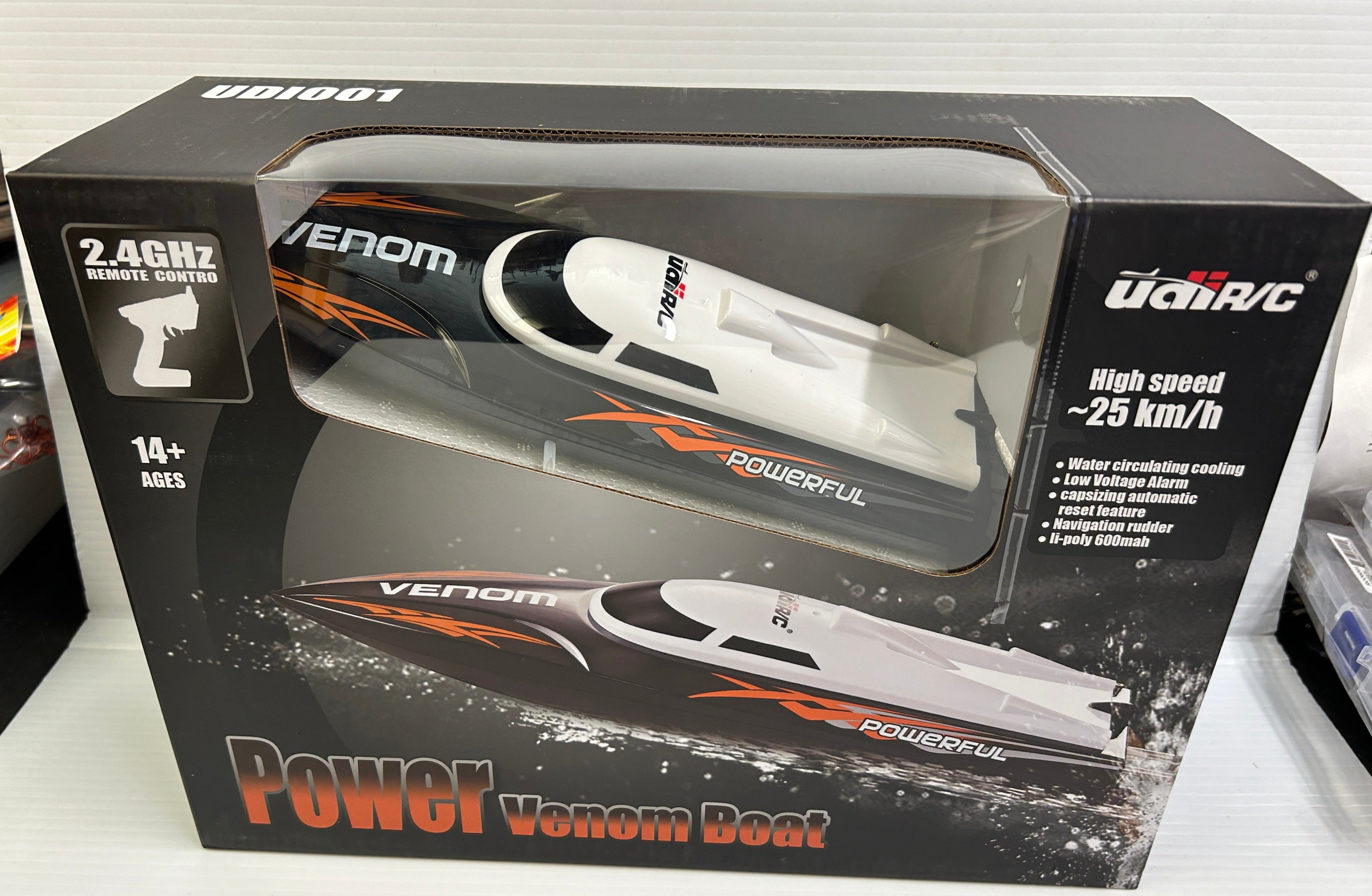 Udirc Venom 2.4GHz High Speed Remote Control Electric Boat R/C
