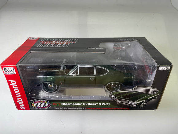 Second Chance 1969 Oldsmobile Cutlass SW-31 Post Coupe (MCACN), Glade Green 1:18 Scale Diecast | AMM1271 | Round2