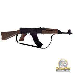 Toy replica rifle, brown wood and black metal, with carrying strap for Gonher 138/6