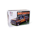 1982 Ford Bronco model kit box art showing the assembled vehicle for MPC MPC991, package view, product view 1