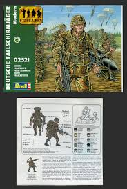 Second Chance German Enginers Troups WWII 51 parts 1:72 Figure Set | 02508 | Revell Model Co.