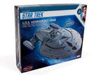 Star Trek U.S.S. Voyager model kit box art for Polar Lights POL980M