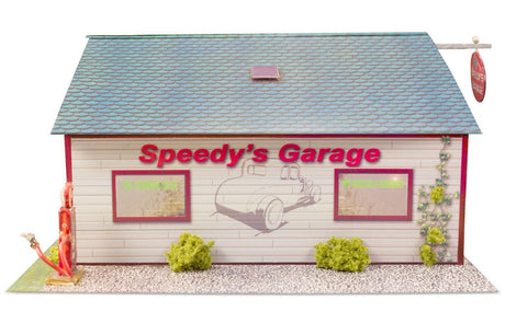 Speedy's Garage Photo Real scale building kit for BK 6422, package view