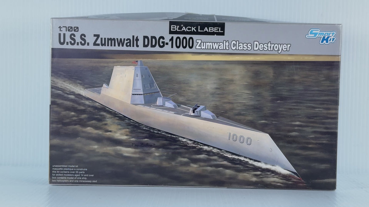 U.S.S. Zumwalt DDG-1000 Zumwalt Class Destroyer 1:700 | 7141 | Dragon