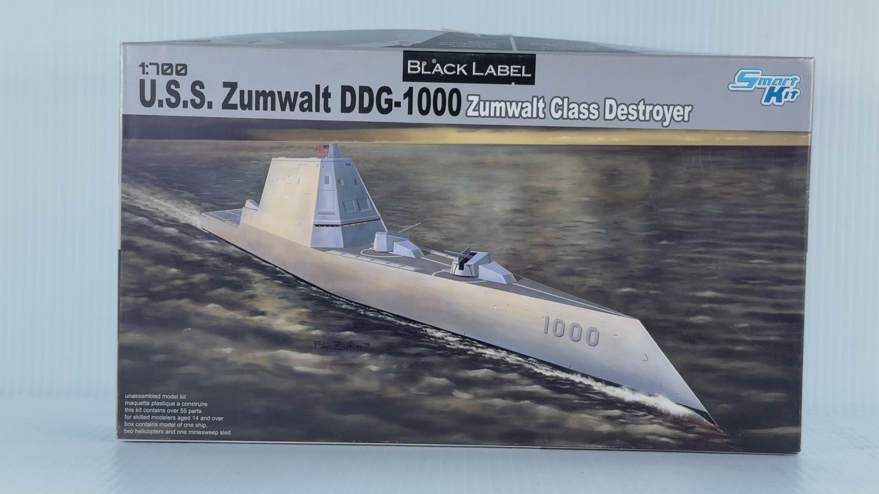 U.S.S. Zumwalt DDG-1000 Zumwalt Class Destroyer 1:700 | 7141 | Dragon