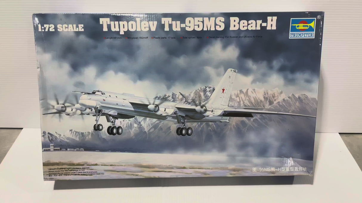 Tupolev Tu-95MS Bear-H 1:72 | 01601 | Trumpeter